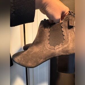 Elegant Brown Kate Spade suede Ankle Boots